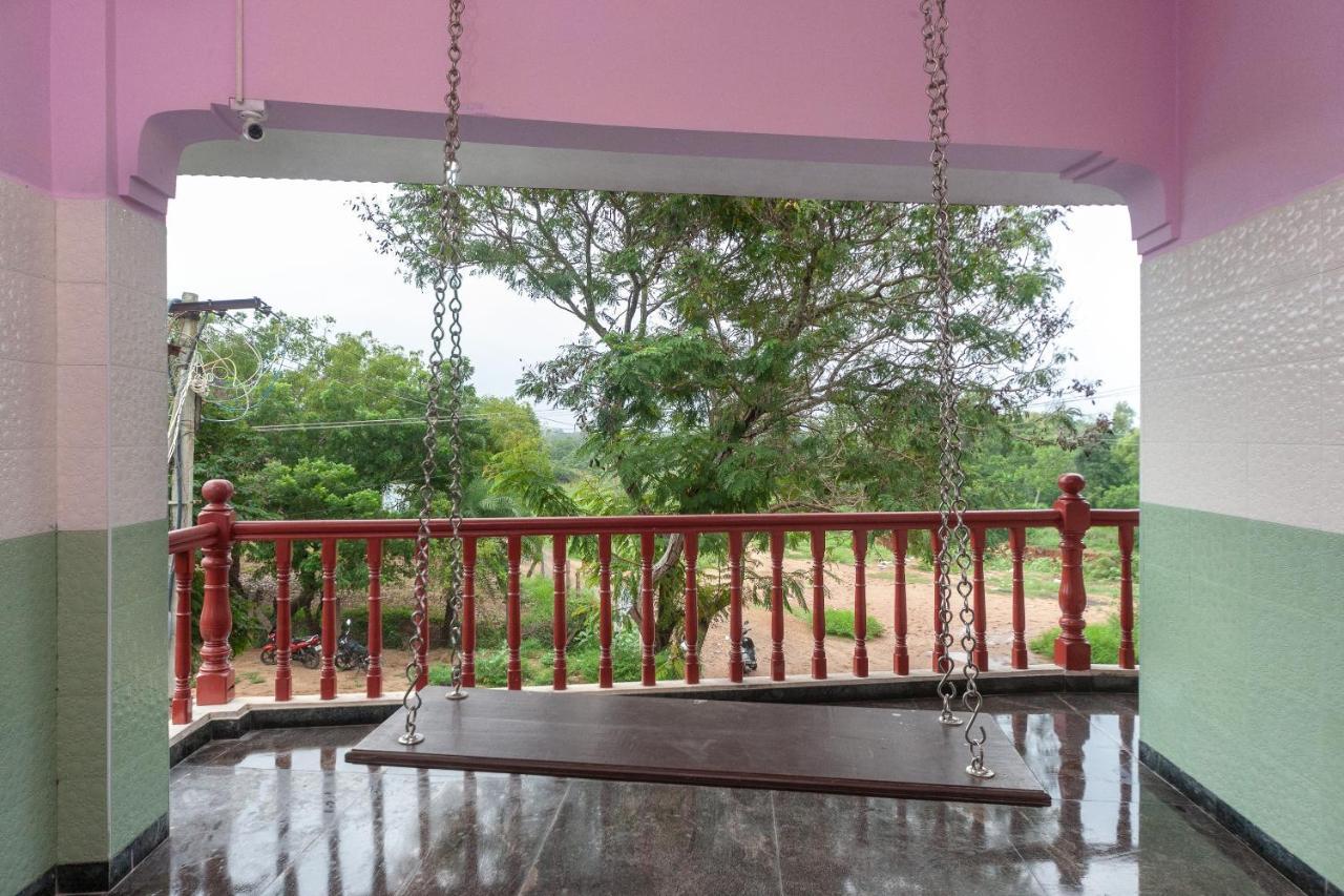 Oyo 24053 Auro Gp Guest House Auroville Exterior foto